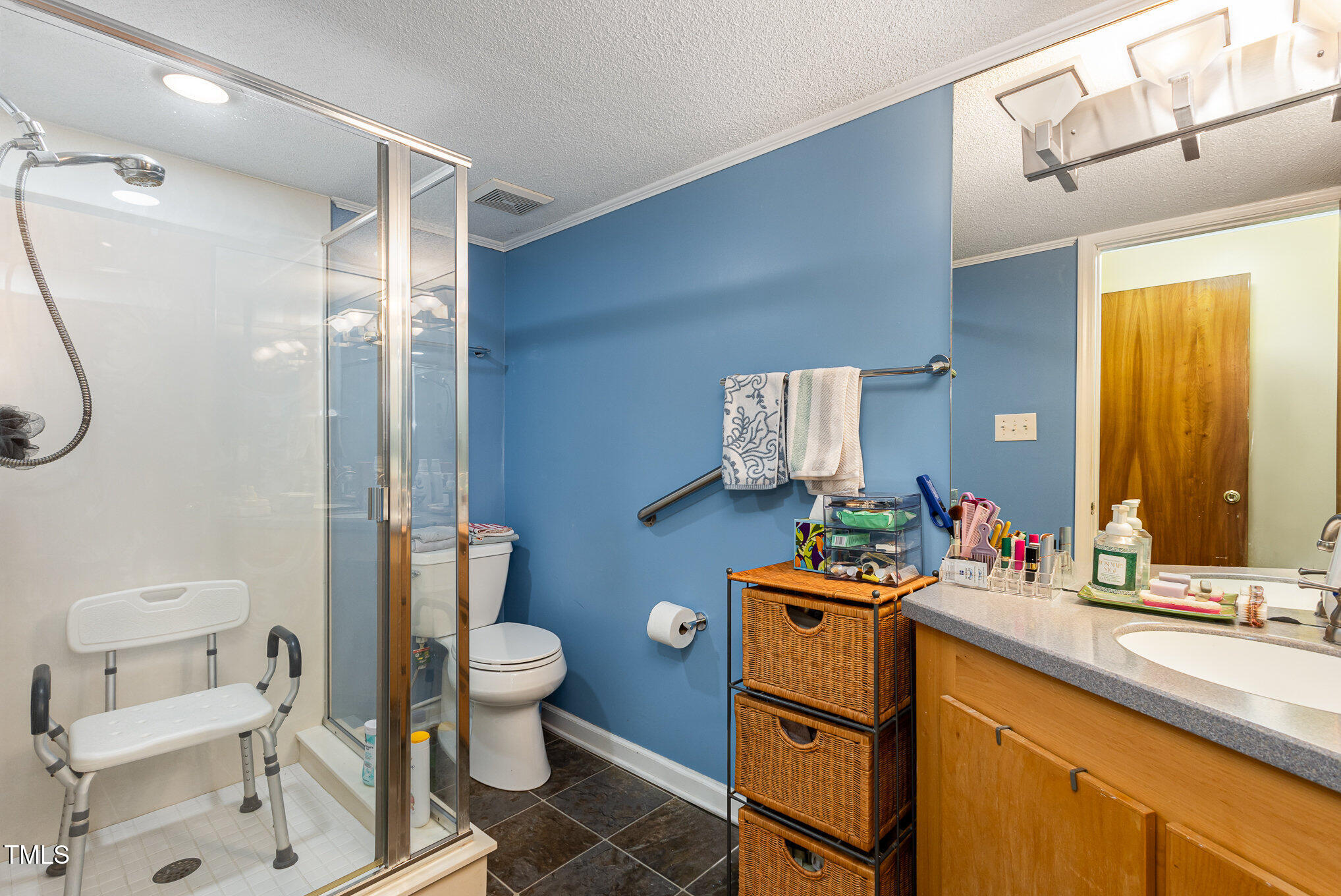 3501 Swift Drive Raleigh, NC 27606 - Photo 24 of 32 023_file_418