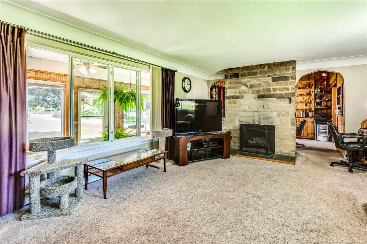 6770 Lakeshore Road Lexington, MI 48450 - Photo 18 of 26 31383965-17.JPG