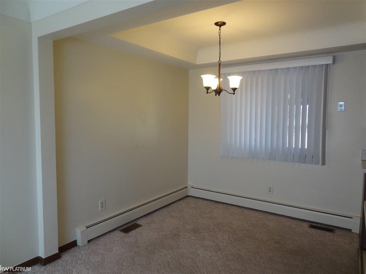 11191 East 11 Mile Road Warren, MI 48093 - Photo 3 of 18 31336094-2.JPG