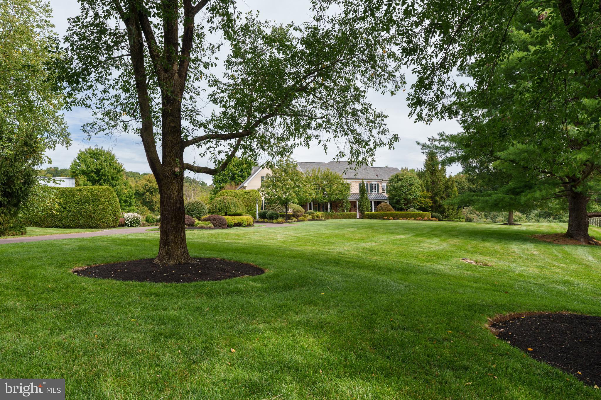 6997 Phillips Mill Road New Hope, PA 18938 - Photo 11 of 85