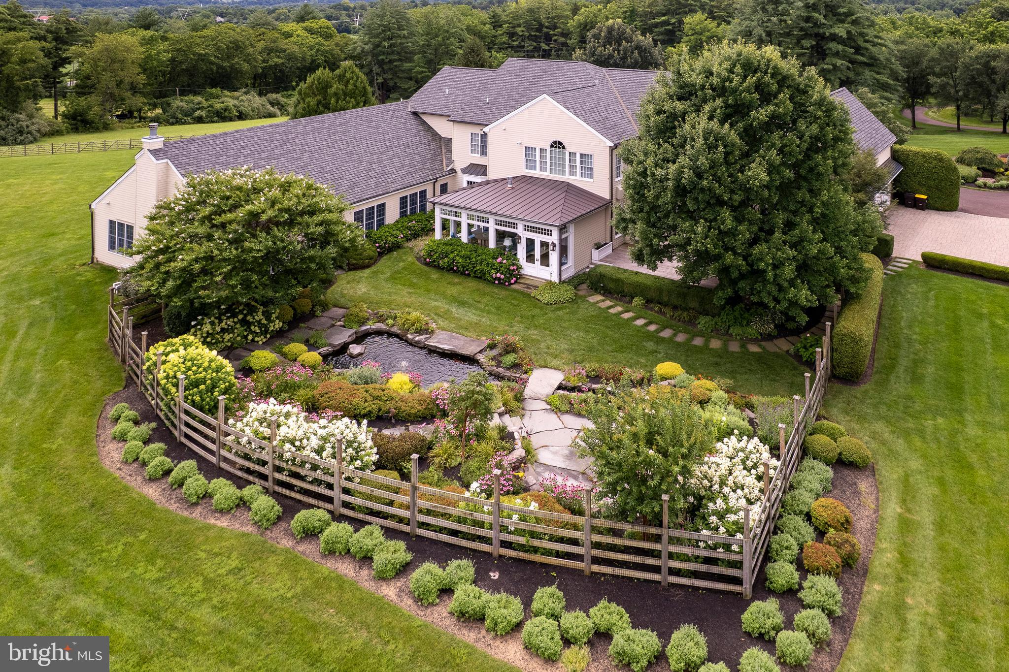 6997 Phillips Mill Road New Hope, PA 18938 - Photo 4 of 85