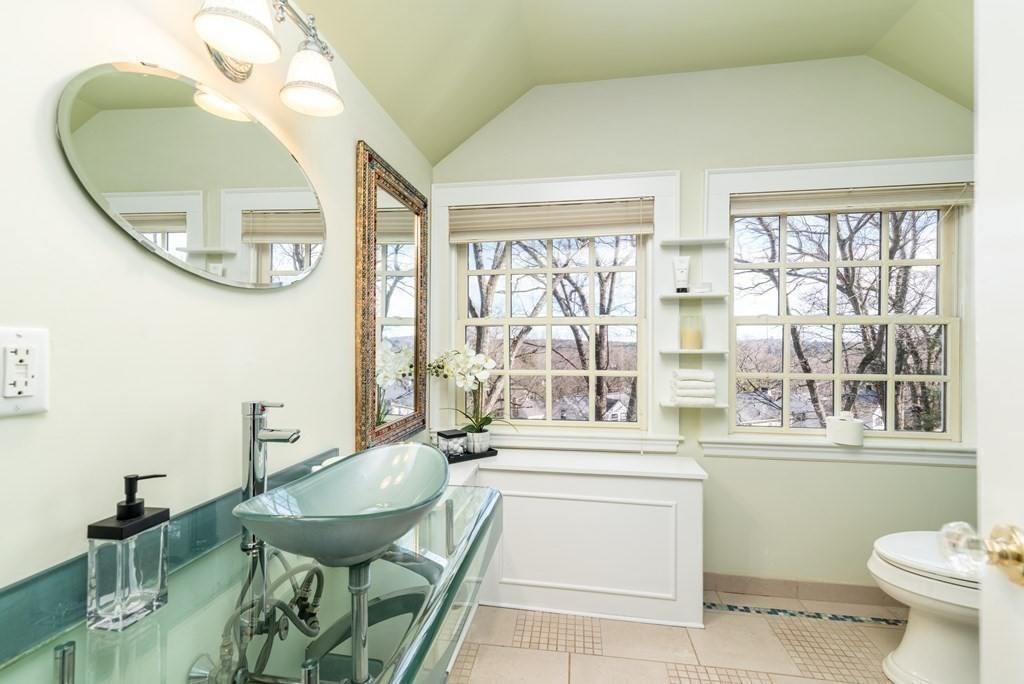 12 Smith Avenue Lexington, MA 02420 - Photo 27 of 36