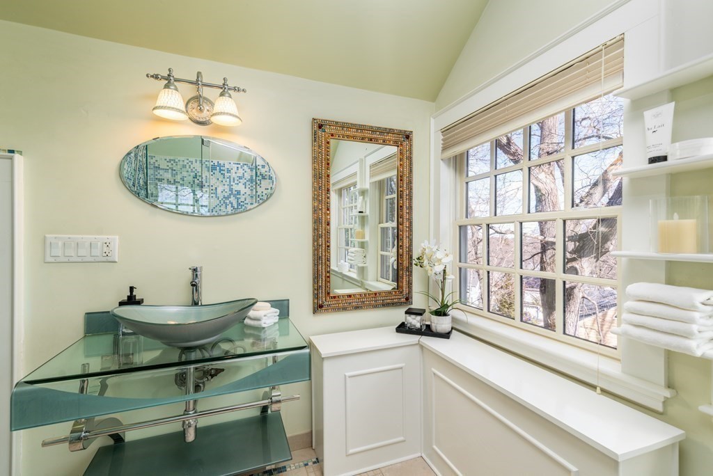 12 Smith Avenue Lexington, MA 02420 - Photo 28 of 36