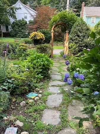 12 Smith Avenue Lexington, MA 02420 - Photo 34 of 36