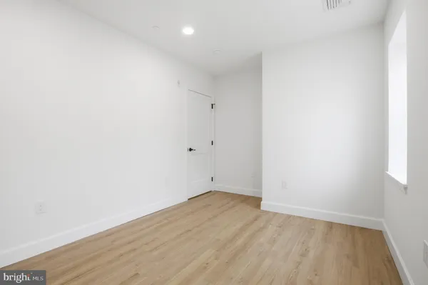 $2,400 | 100 West Front Street, Unit 1B, Media, PA 19063