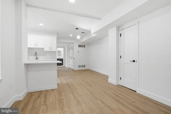 $2,400 | 100 West Front Street, Unit 1B, Media, PA 19063