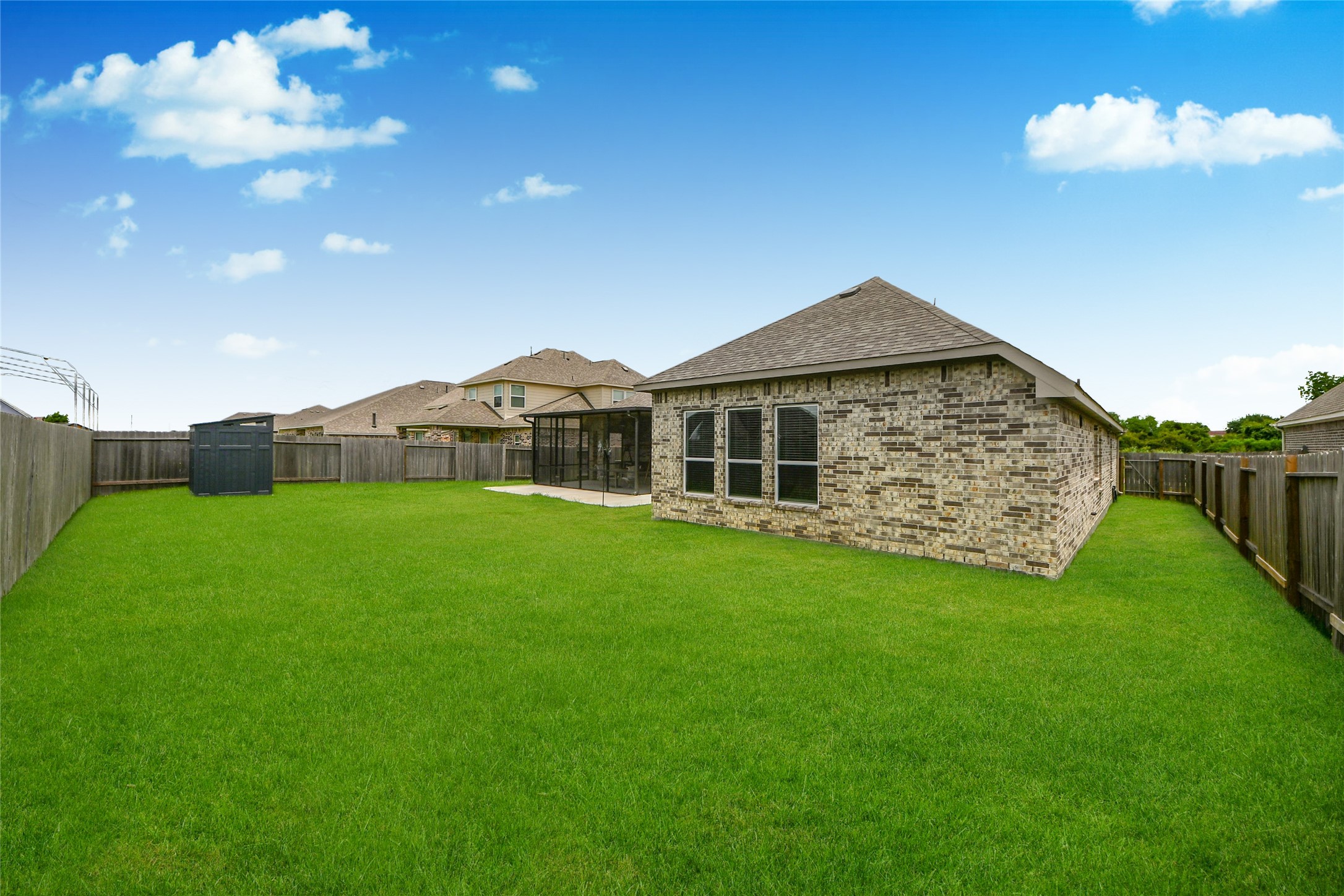 1577 Elm Place Angleton, TX 77515 - Photo 38 of 45