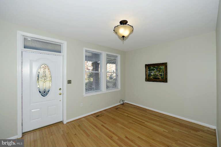 2309 3rd Street Northeast Washington, DC 20002 - Photo 3 of 17 Living Room