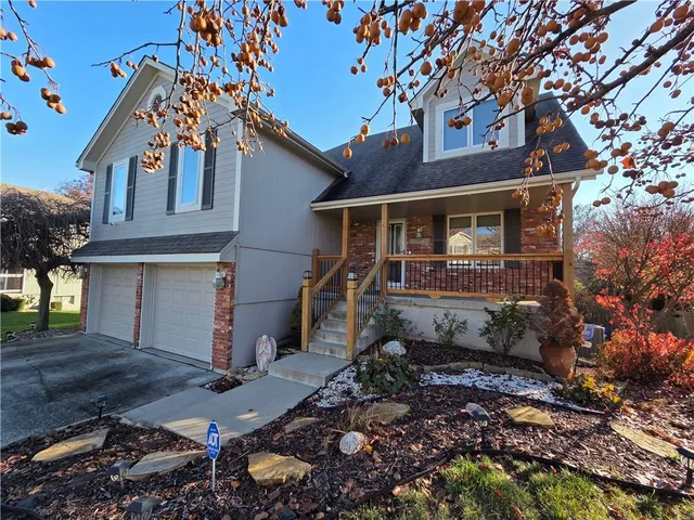 $405,000 | 18909 East 34th Terrace South, Independence, MO 64057
