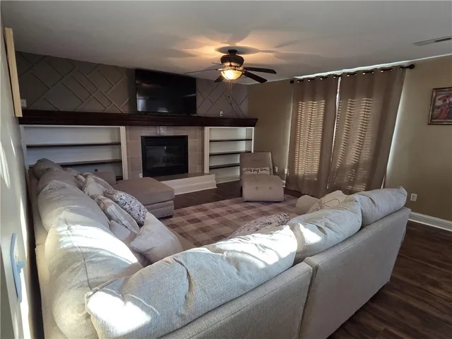 $405,000 | 18909 East 34th Terrace South, Independence, MO 64057