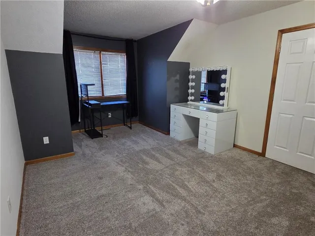 $405,000 | 18909 East 34th Terrace South, Independence, MO 64057