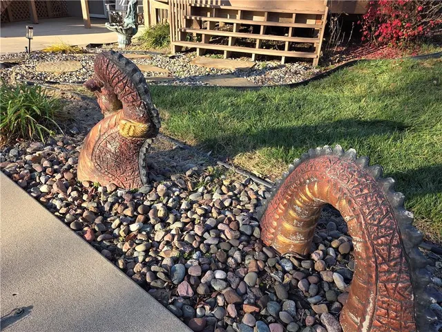 $405,000 | 18909 East 34th Terrace South, Independence, MO 64057