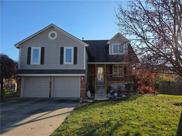 $405,000 | 18909 East 34th Terrace South, Independence, MO 64057