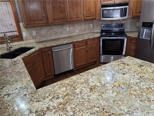 $405,000 | 18909 East 34th Terrace South, Independence, MO 64057