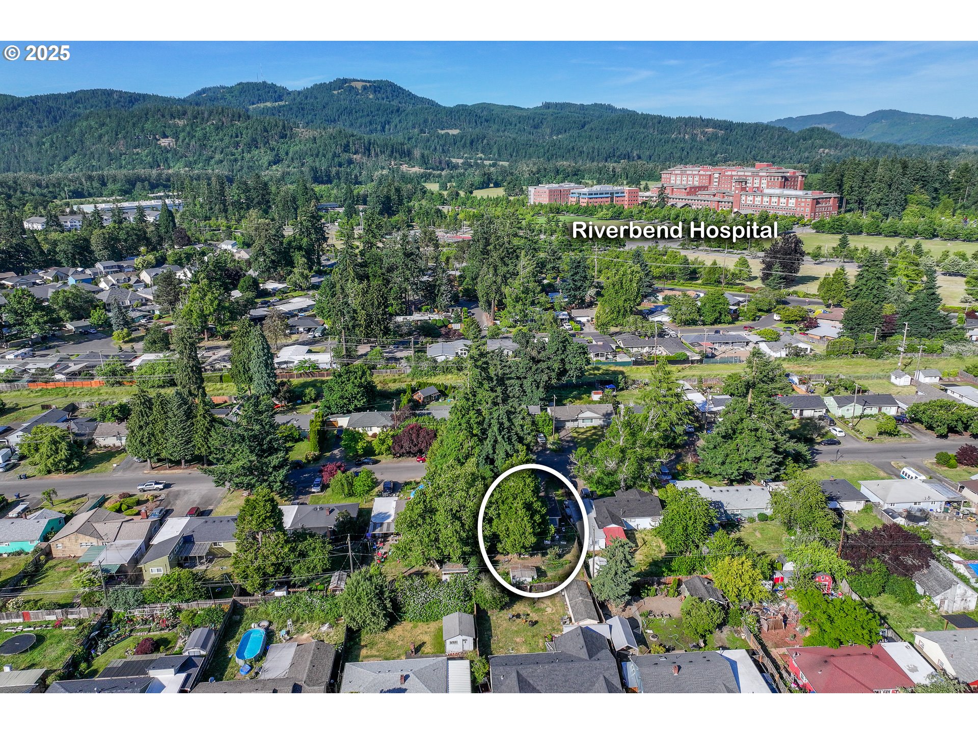 3198 Pheasant Boulevard Springfield, OR 97477 - Photo 2 of 24 Gallery Image 2