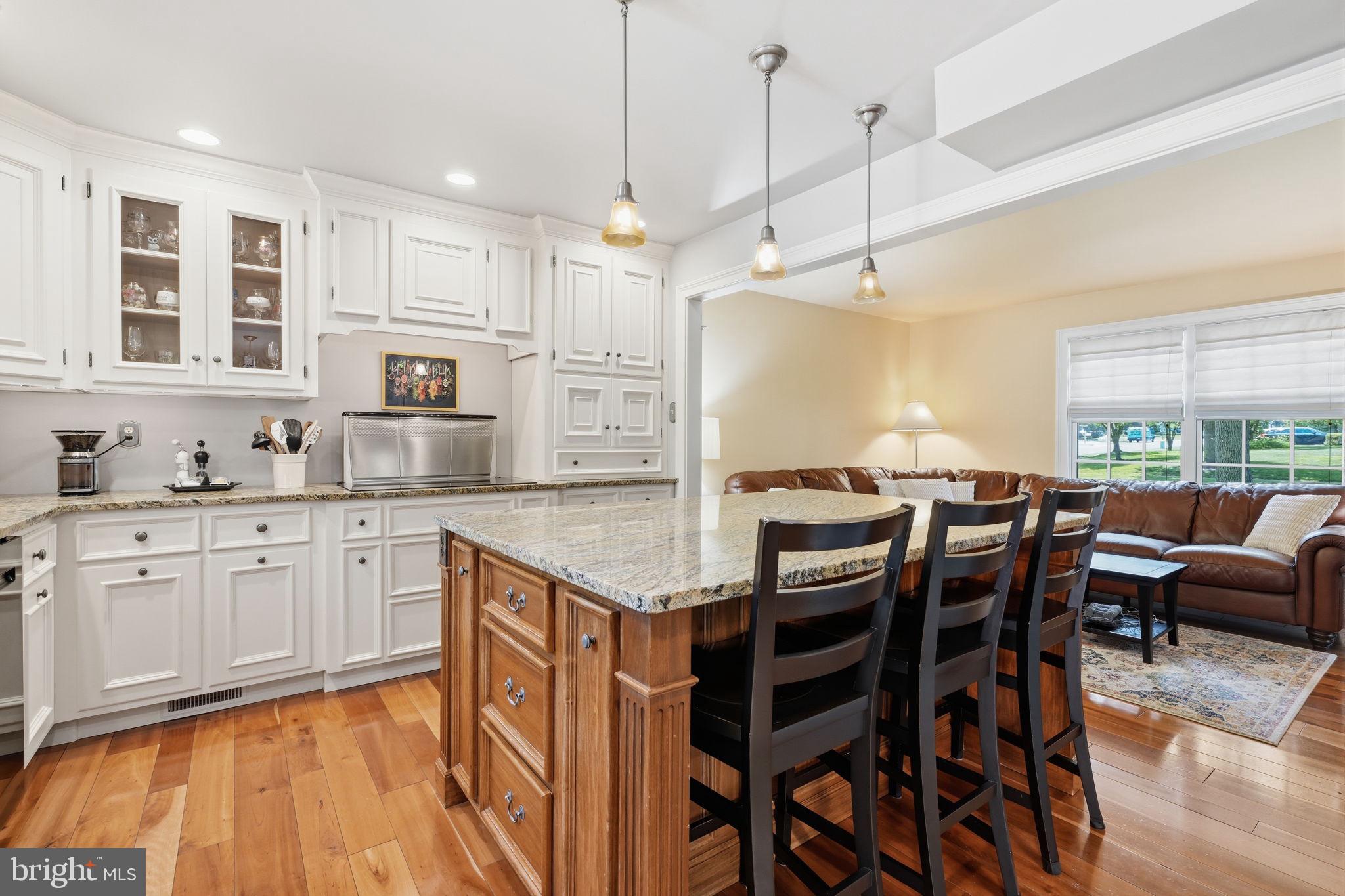 275 Aspen Road Yardley, PA 19067 - Photo 11 of 47