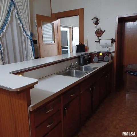 $174,900 | 1607 South Carbon Street, Marion, IL 62959