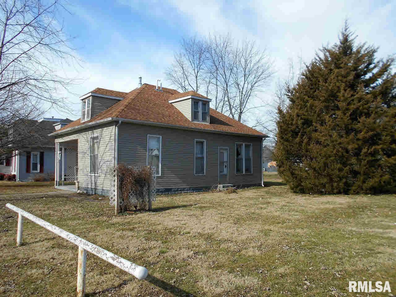 319 Fair Flora, IL 62839 - Photo 3 of 6 Gallery Image 3