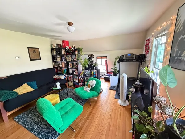 $350,000 | 30 Mohawk Trail, Greenfield, MA 01301