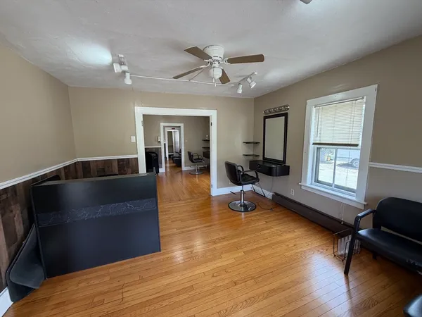 $350,000 | 30 Mohawk Trail, Greenfield, MA 01301