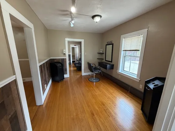 $350,000 | 30 Mohawk Trail, Greenfield, MA 01301