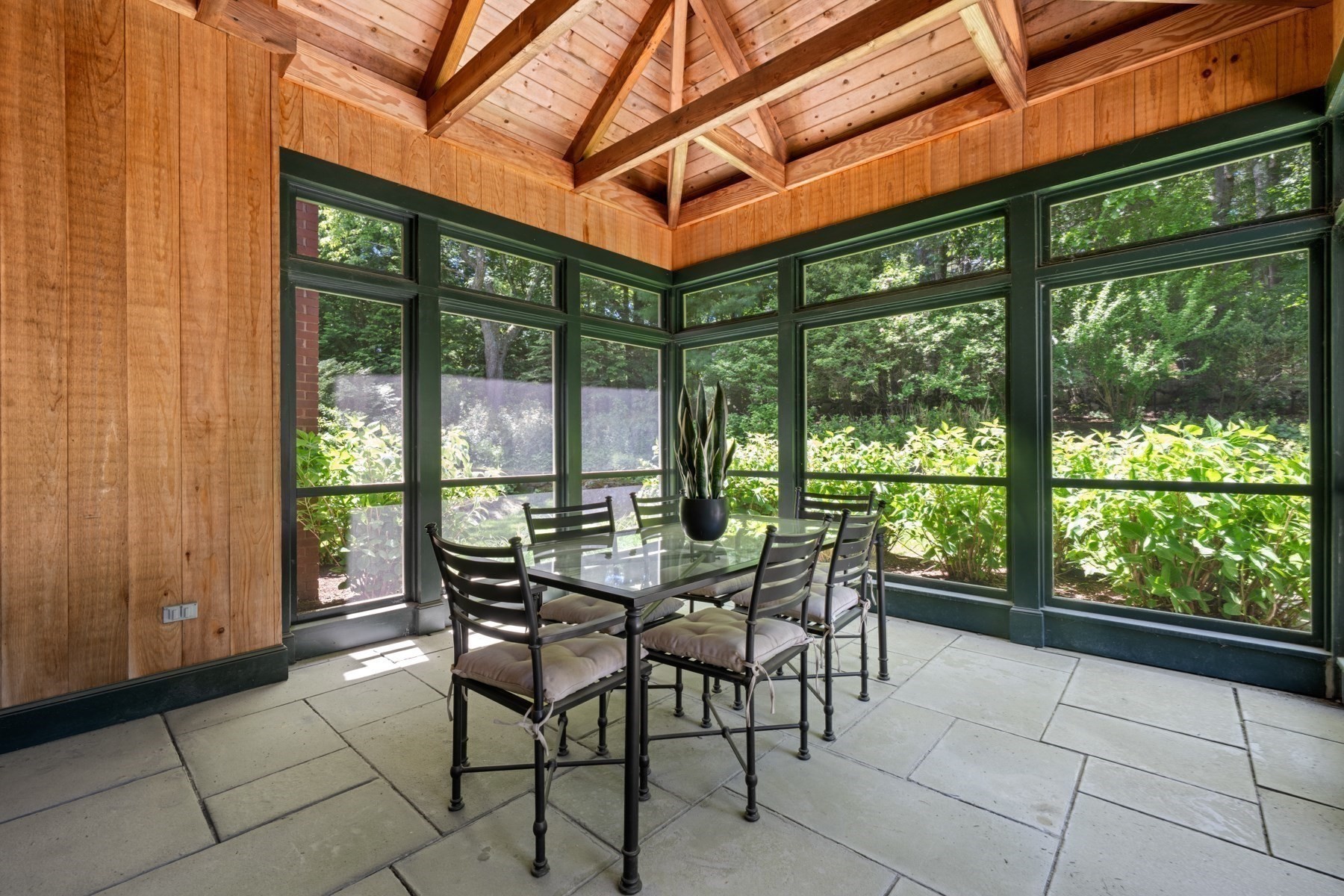 448 Concord Road Weston, MA 02493 - Photo 10 of 38 Gallery Image 10