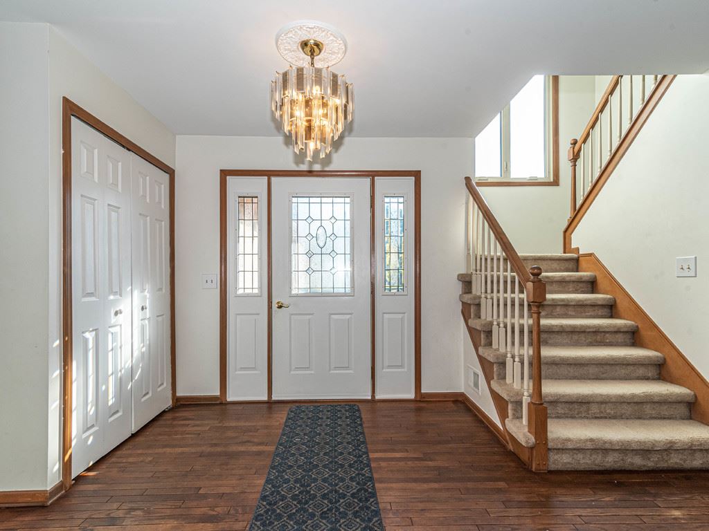 1004 Bembridge Drive Rochester Hills, MI 48307 - Photo 5 of 47