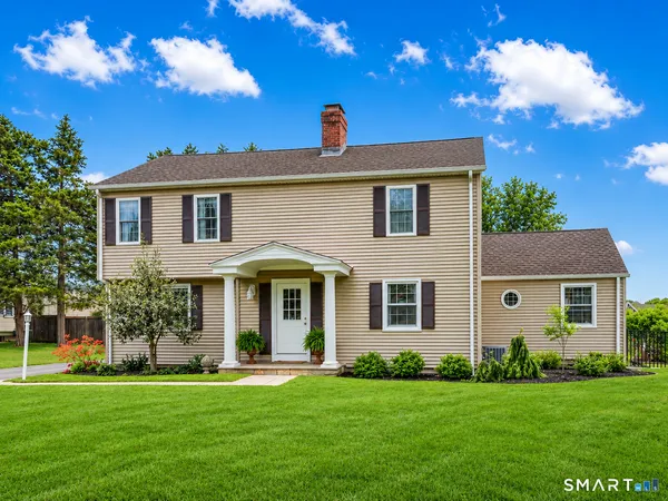 $750,000 | 50 Crown Street, Trumbull, CT 06611