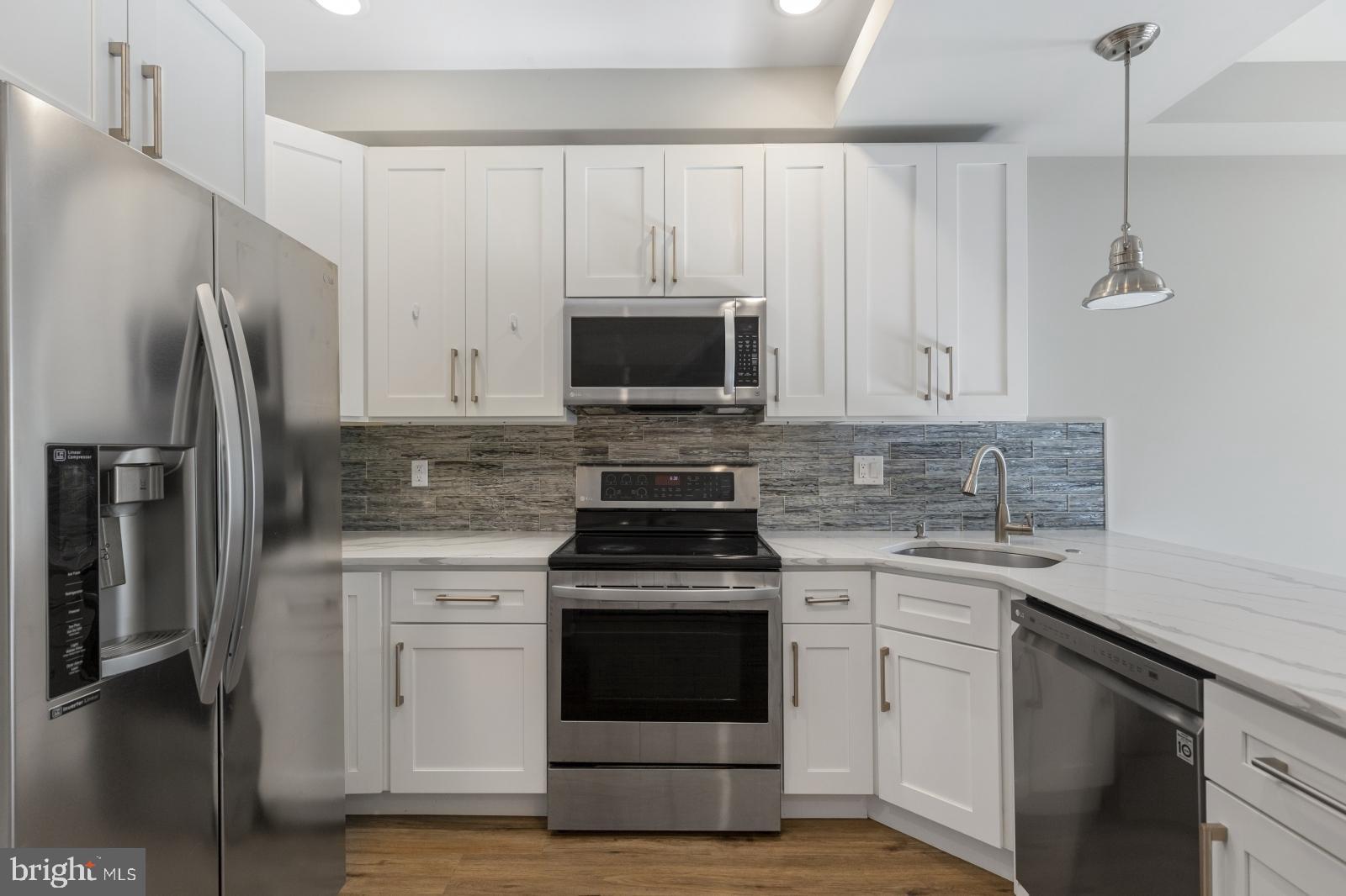 2333 Jasper Street, Unit A Philadelphia, PA 19125 - Photo 2 of 28