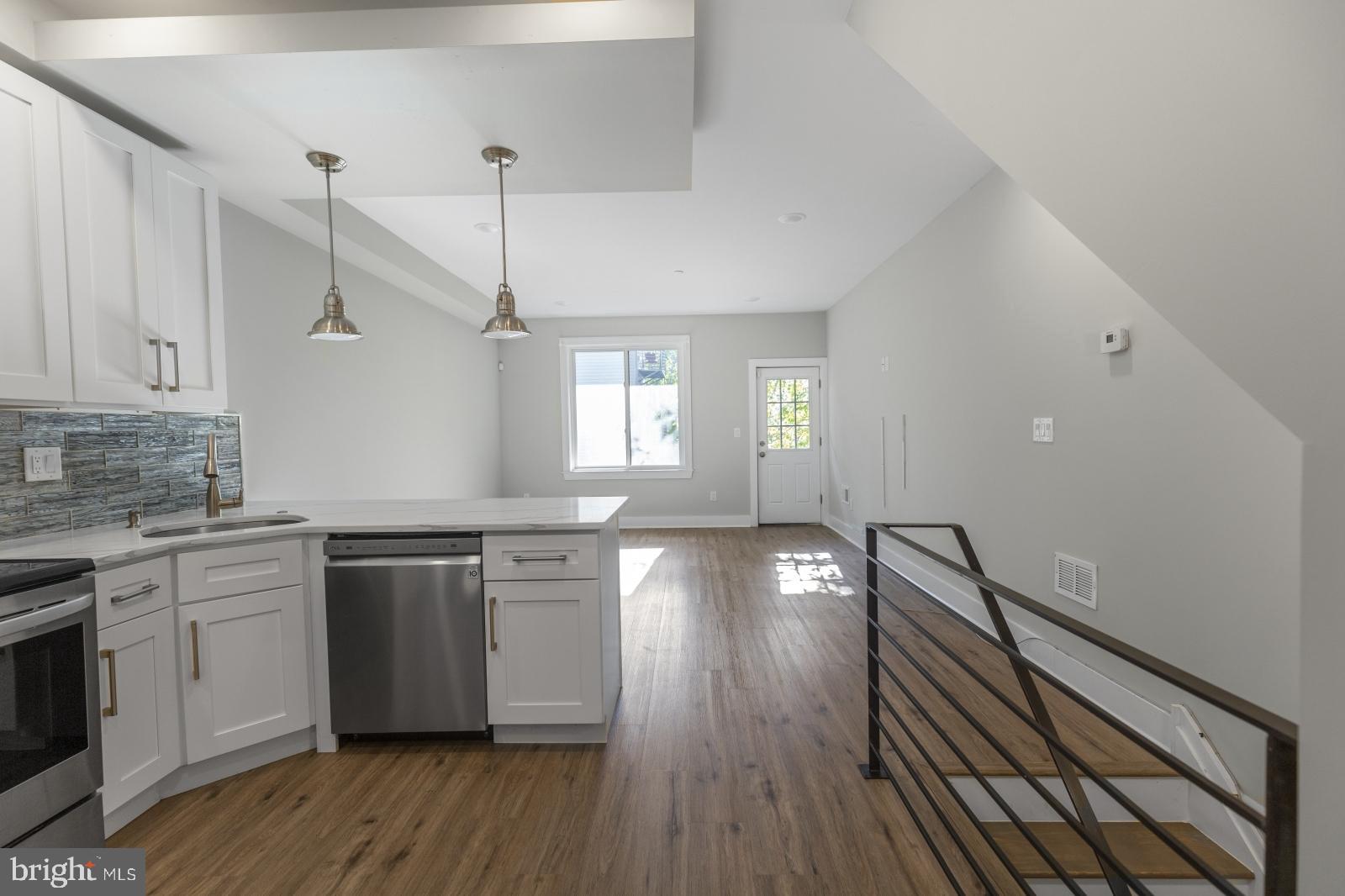 2333 Jasper Street, Unit A Philadelphia, PA 19125 - Photo 5 of 28