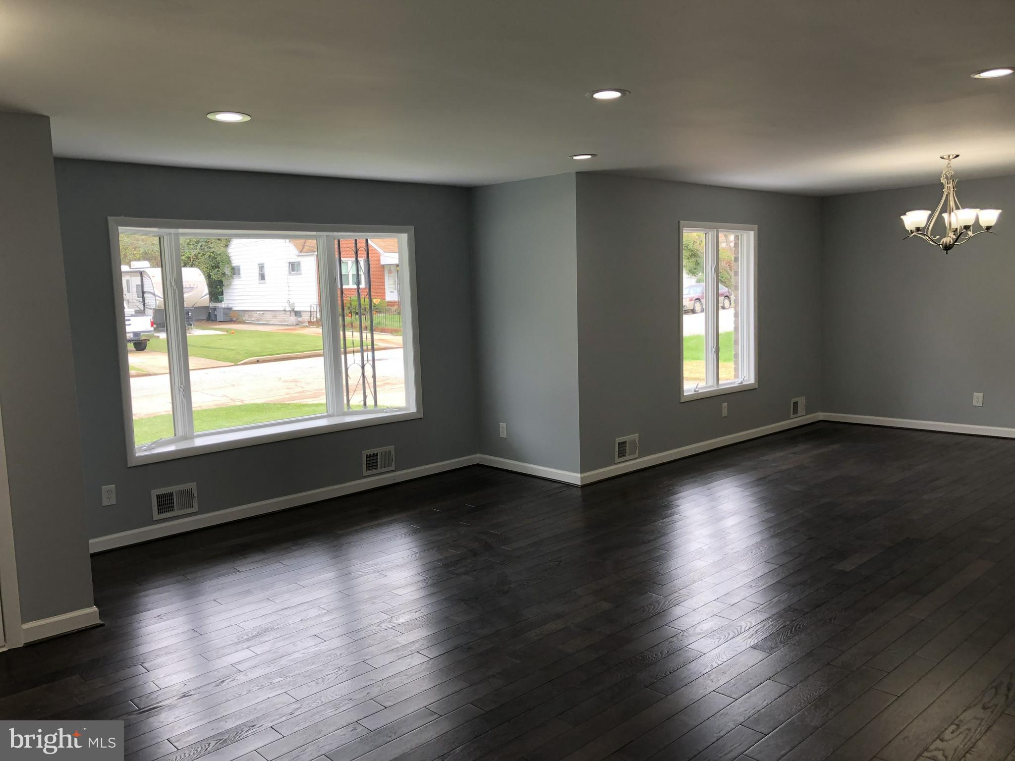 301 Nicholson Road Baltimore, MD 21221 - Photo 10 of 30 Family Room