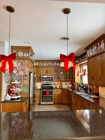 $480,000 | 411 Albion Avenue, Fairmont, MN 56031