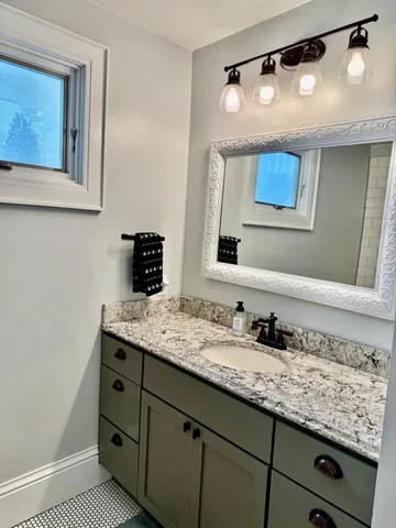 $450,000 | 411 Albion Avenue, Fairmont, MN 56031