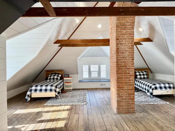 $425,000 | 411 Albion Avenue, Fairmont, MN 56031