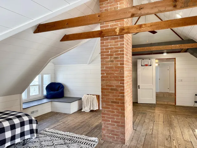 $450,000 | 411 Albion Avenue, Fairmont, MN 56031