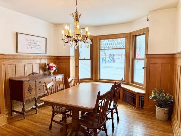 $425,000 | 411 Albion Avenue, Fairmont, MN 56031