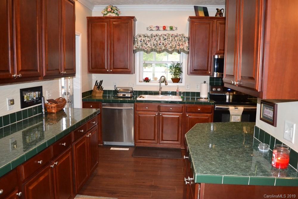 2002 Burkin Road McConnells, SC 29726 - Photo 6 of 17