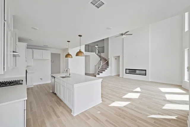 $614,925 | 132 Cloverton Crescent, Hutto, TX 78634