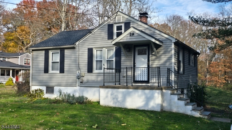 29 Millbrook Road New Vernon, NJ 07976 - Photo 3 of 18