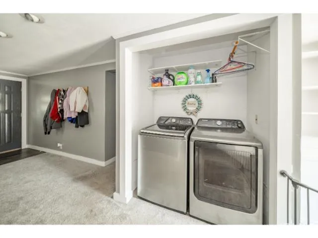 $279,900 | 953 Earl Drive, Upland, IN 46989