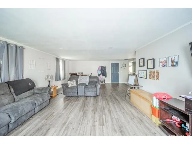 $279,900 | 953 Earl Drive, Upland, IN 46989