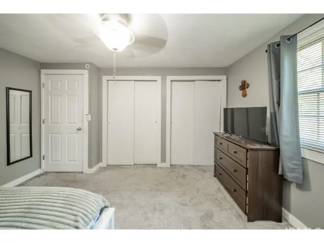 $279,900 | 953 Earl Drive, Upland, IN 46989