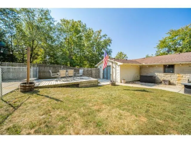 $279,900 | 953 Earl Drive, Upland, IN 46989