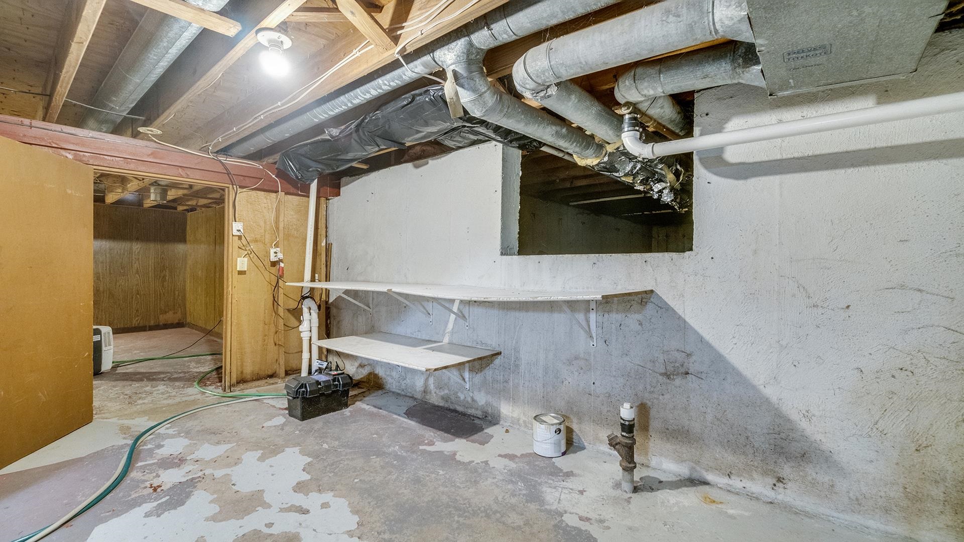 345 Irene Avenue Rochelle, IL 61068 - Photo 21 of 27 a view of a storage room