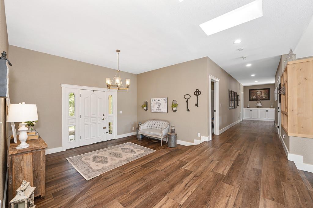 3716 Murphy Ranch Road Placerville, CA 95667 - Photo 21 of 87 Front Entry & Wide Hallway!
