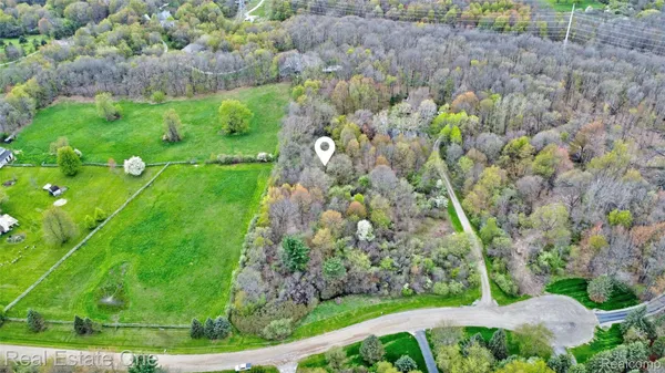 $89,900 | 590 Judi Ann Lane, Holly, MI 48442