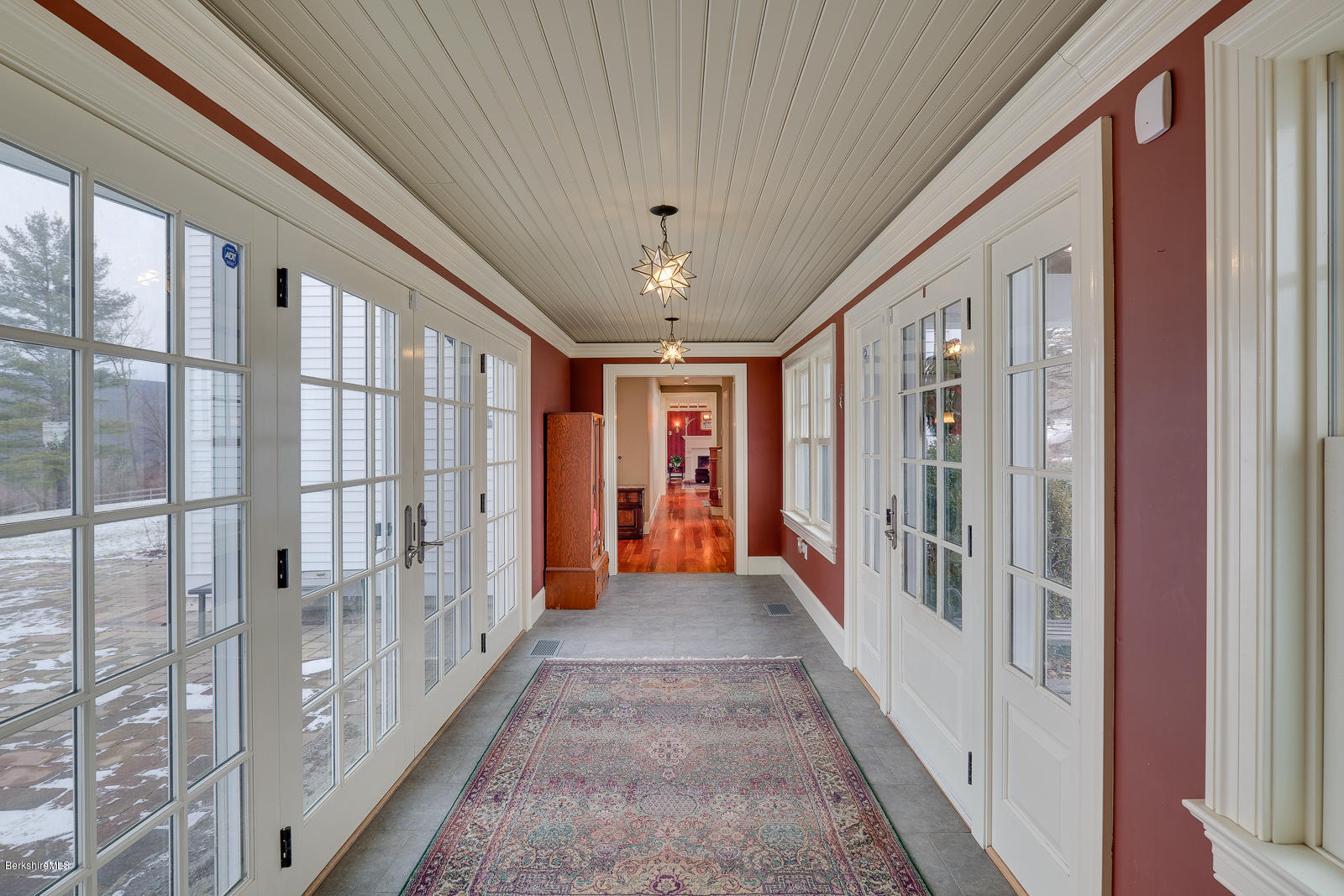 26 Stoney Ledge Road Williamstown, MA 01267 - Photo 2 of 50 Foyer