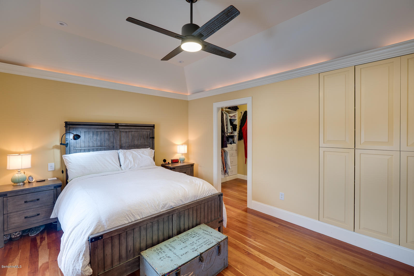26 Stoney Ledge Road Williamstown, MA 01267 - Photo 14 of 50 Master bedroom