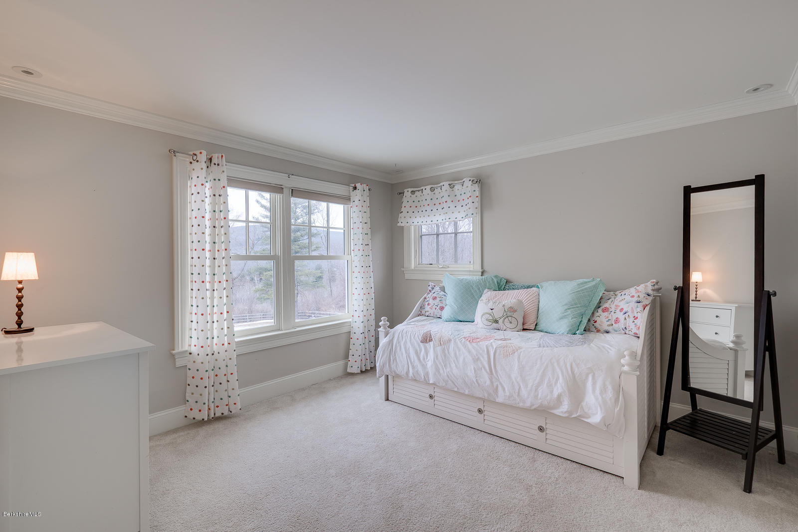 26 Stoney Ledge Road Williamstown, MA 01267 - Photo 18 of 50 Bedroom