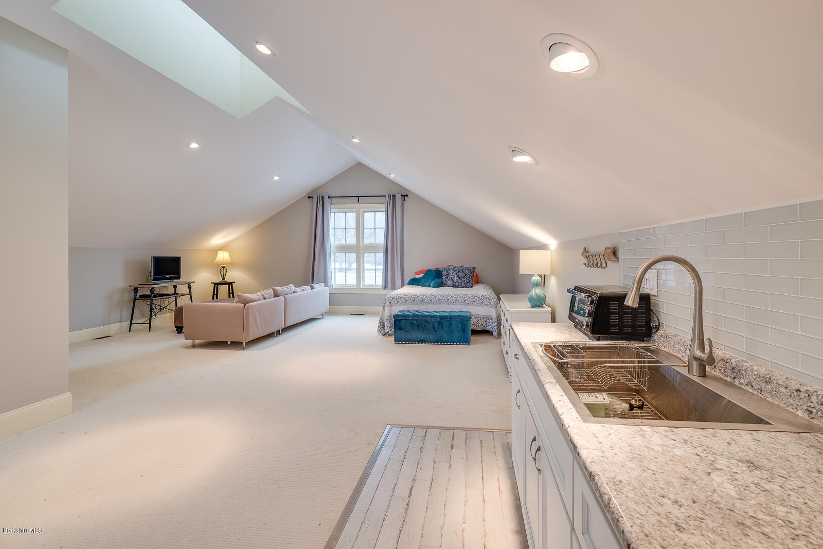 26 Stoney Ledge Road Williamstown, MA 01267 - Photo 23 of 50 In-law suite